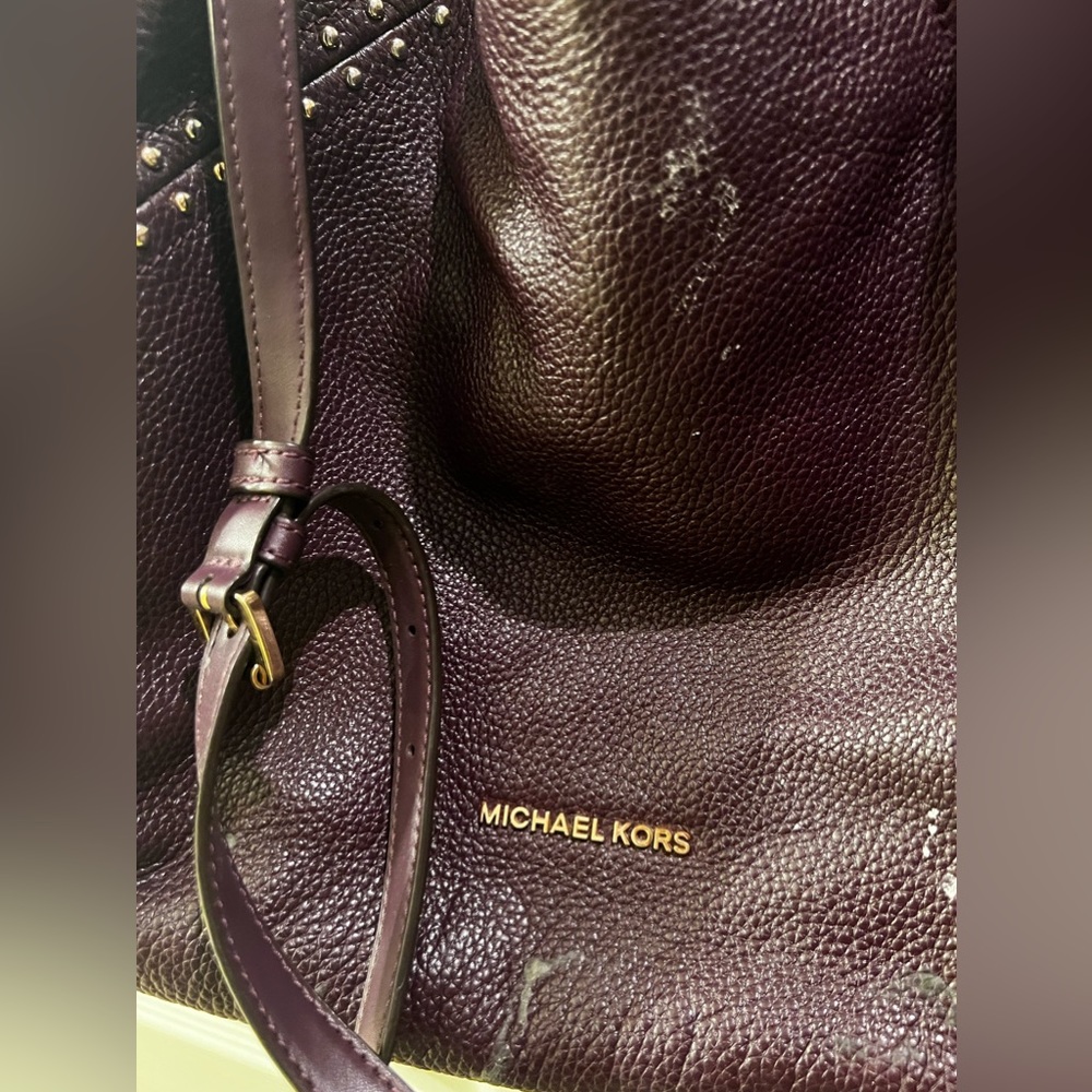Mickeal kors shoulder bag